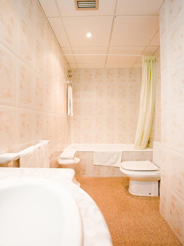 Triple Room image 3