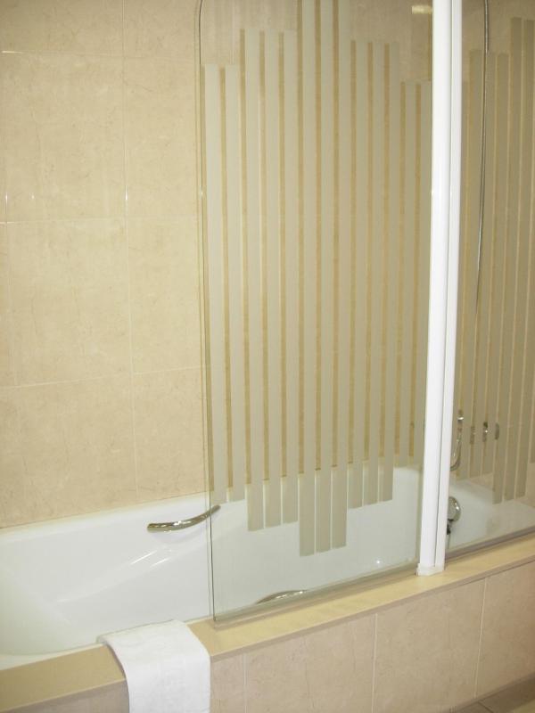Standard Double Room image 4
