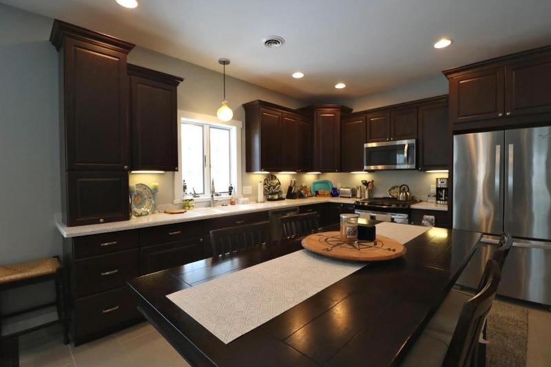 Three-Bedroom Apartment image 3