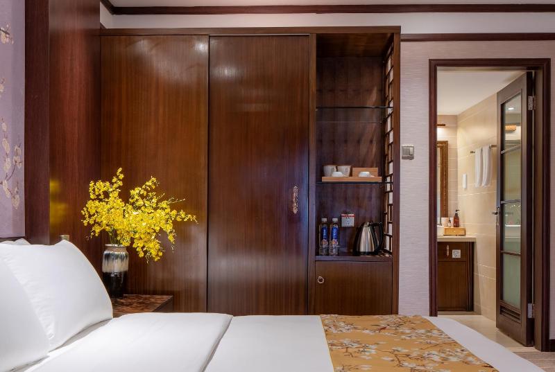 Doof Resort Hotel - image 10