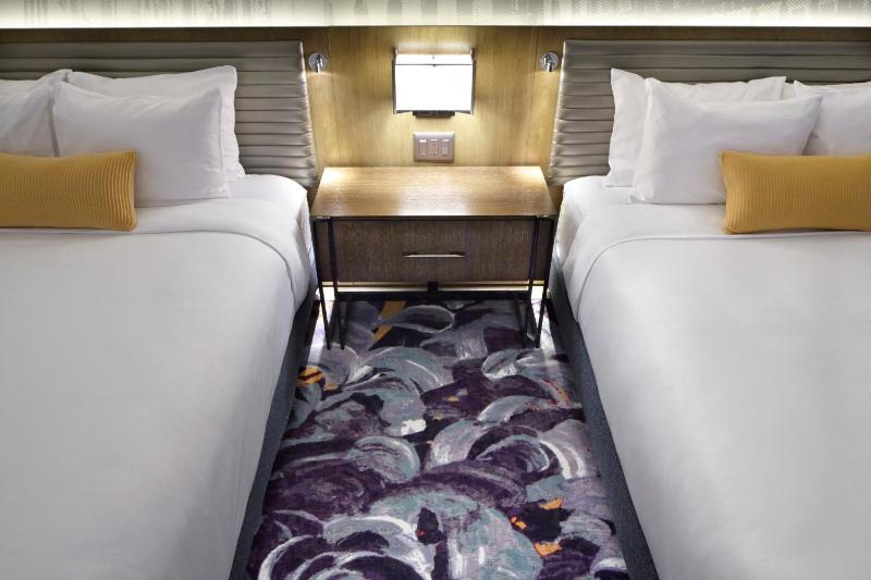 Standard Queen Room with Two Queen Beds image 3