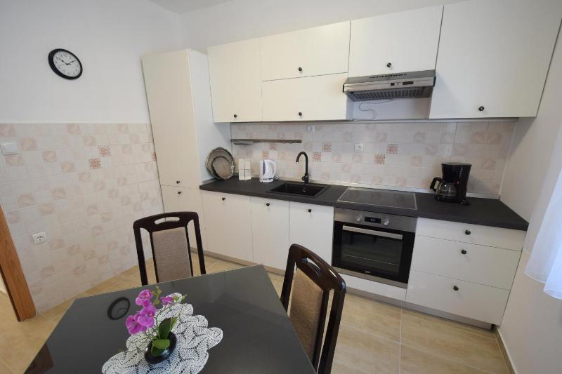 Apartments Buturajac - image 17