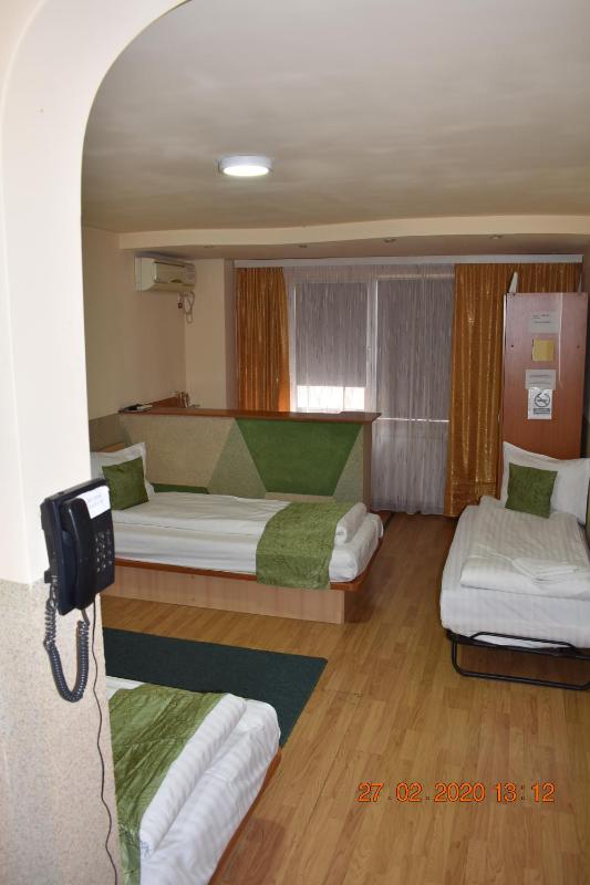 Triple Room image 2