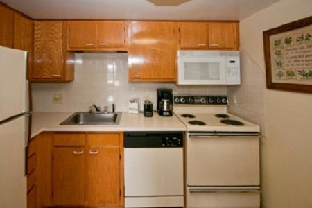 Two-Bedroom Suite image 2
