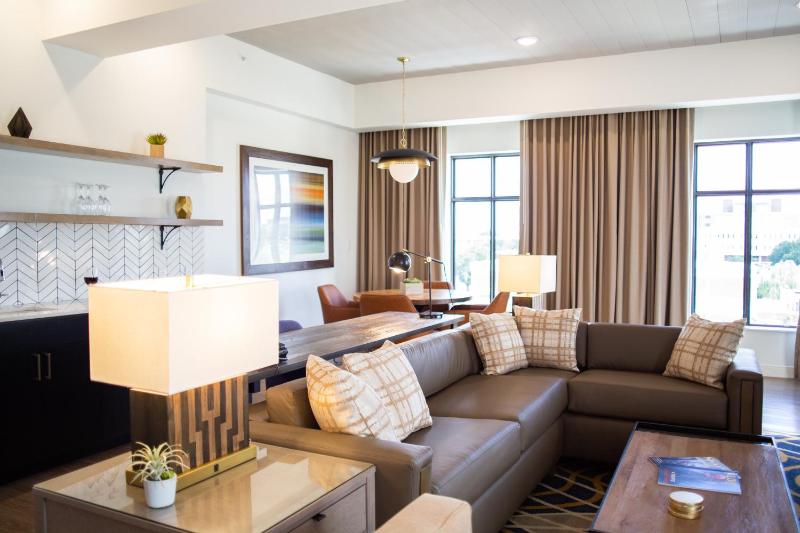 One-Bedroom King Suite image 1