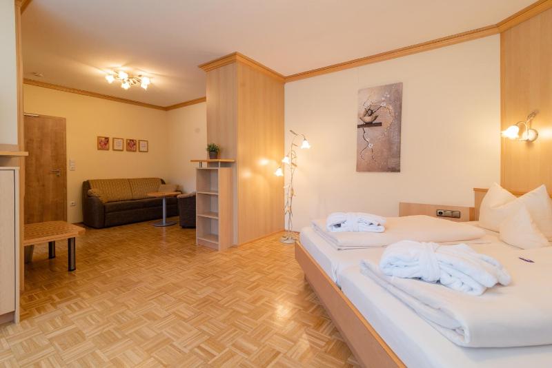 Junior Suite image 2