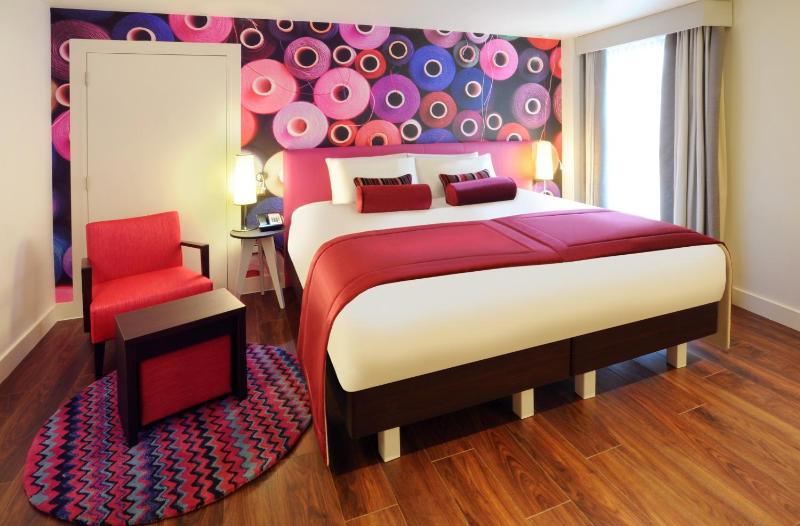 Standard Double Room - Disability Access image 4