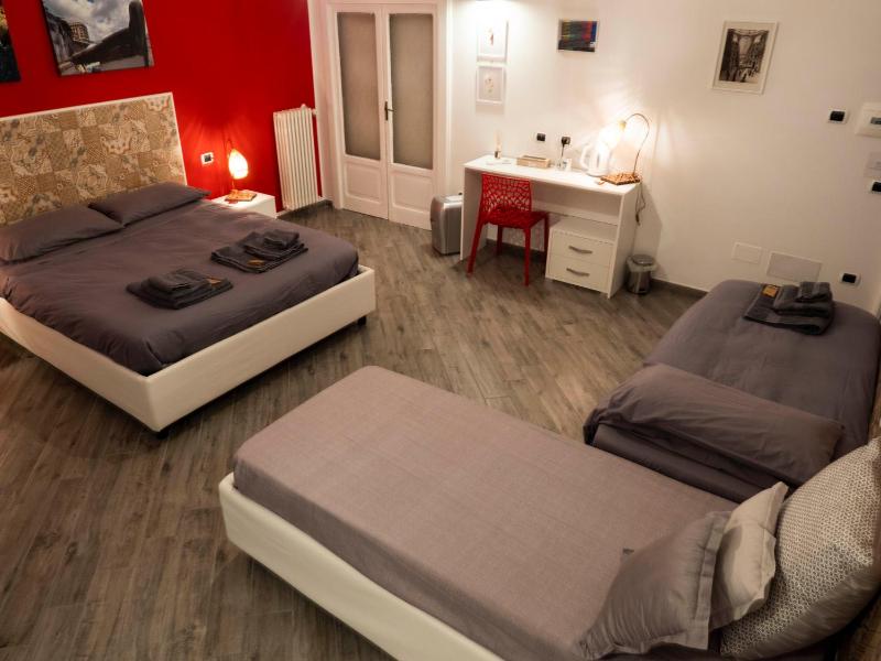 Quadruple Room image 4