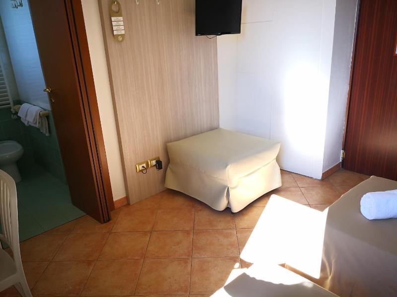 Triple Room image 1