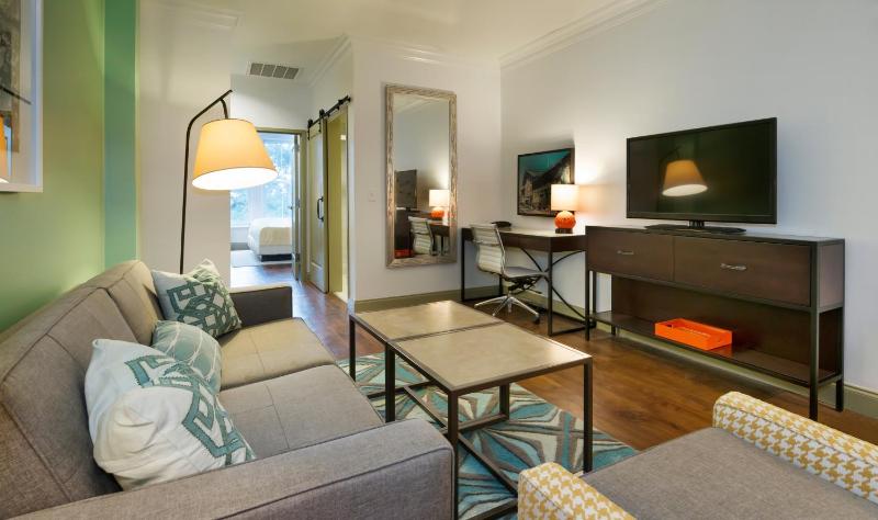 King Suite with Sofa Bed image 3