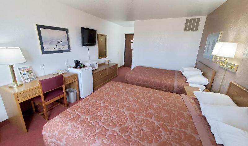 Queen Room with One Double Bed - Non-Smoking image 2