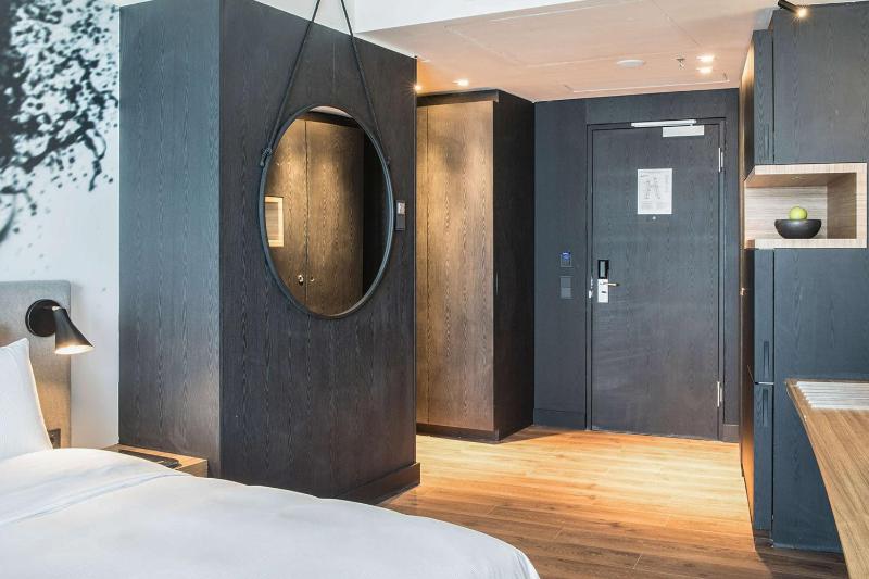 Junior Suite with Garden View image 1