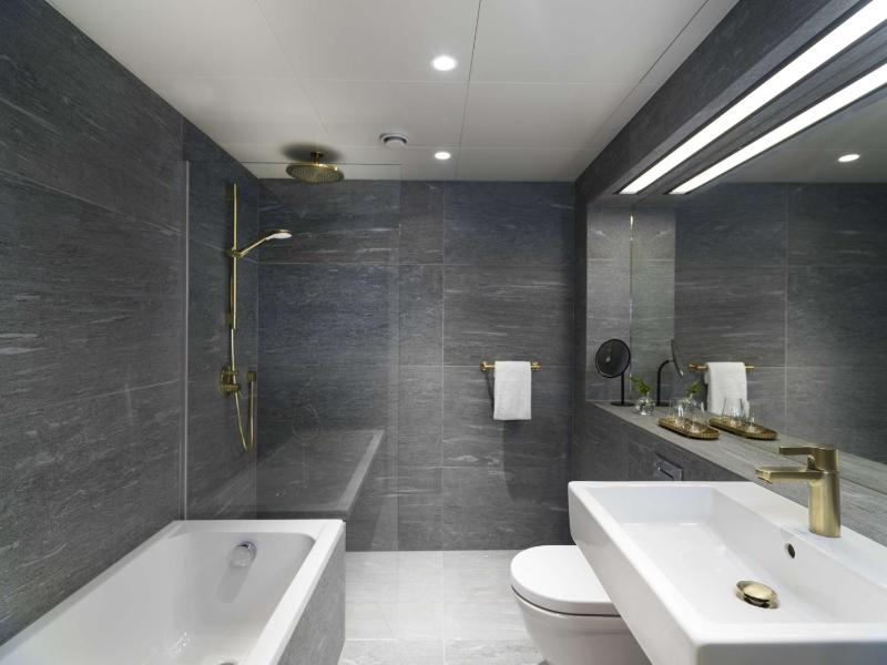 Suite image 2