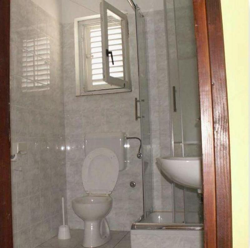 One-Bedroom Apartment image 3