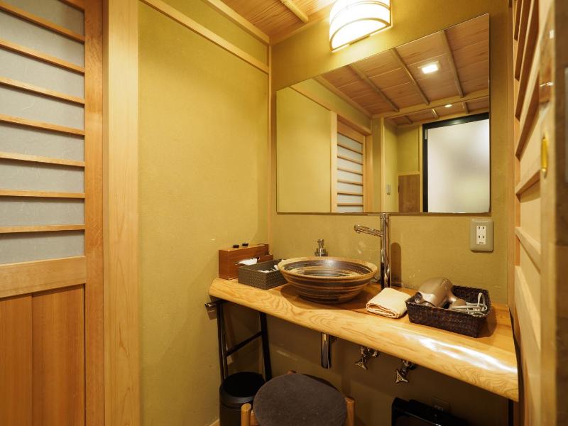 100 years old traditional Kyoto Machiya townhouse - K's Villa - image 13