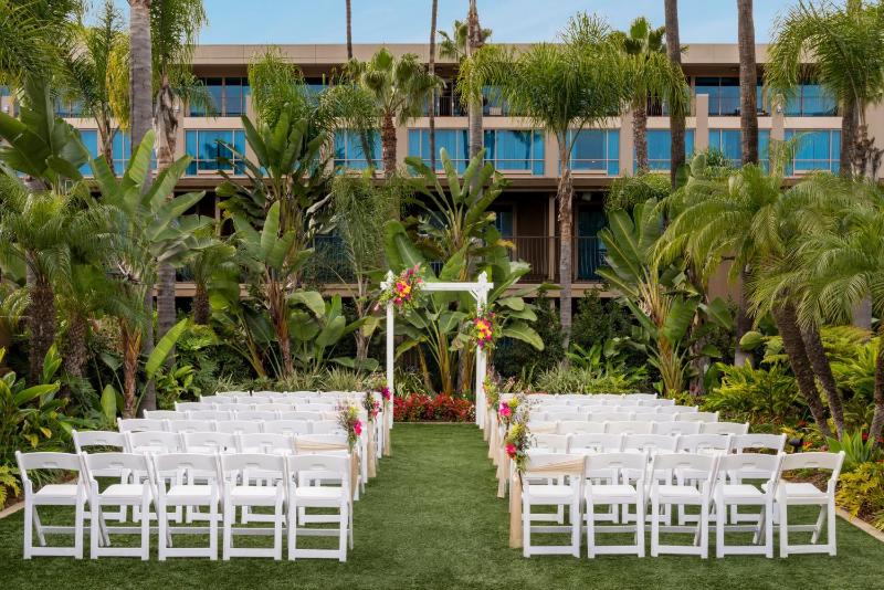DoubleTree by Hilton San Diego Bayside - image 15