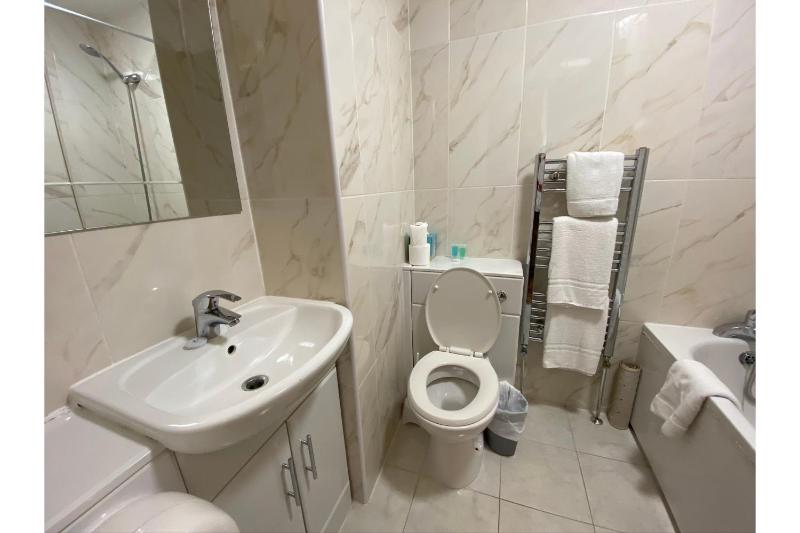 Standard Single Room image 4