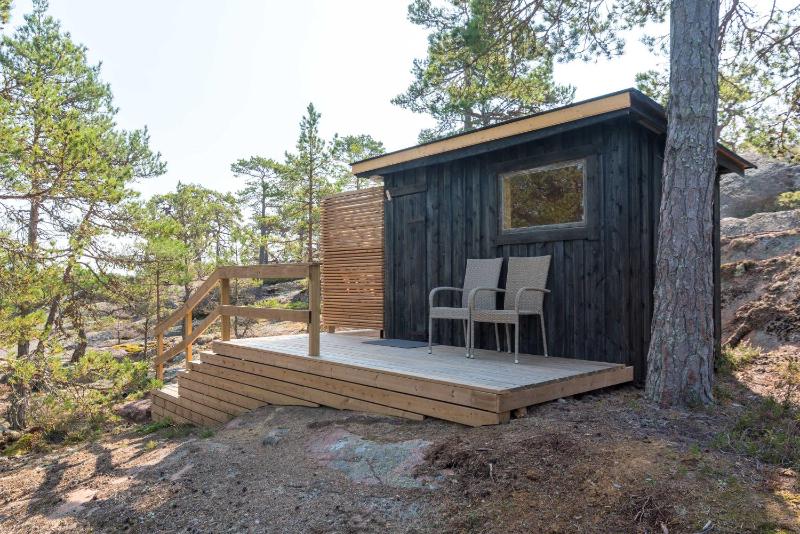 Three-Bedroom Cottage image 4