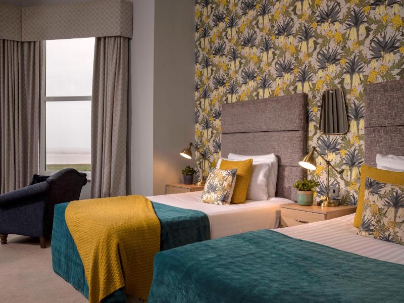 Chairmans Twin Room image 1
