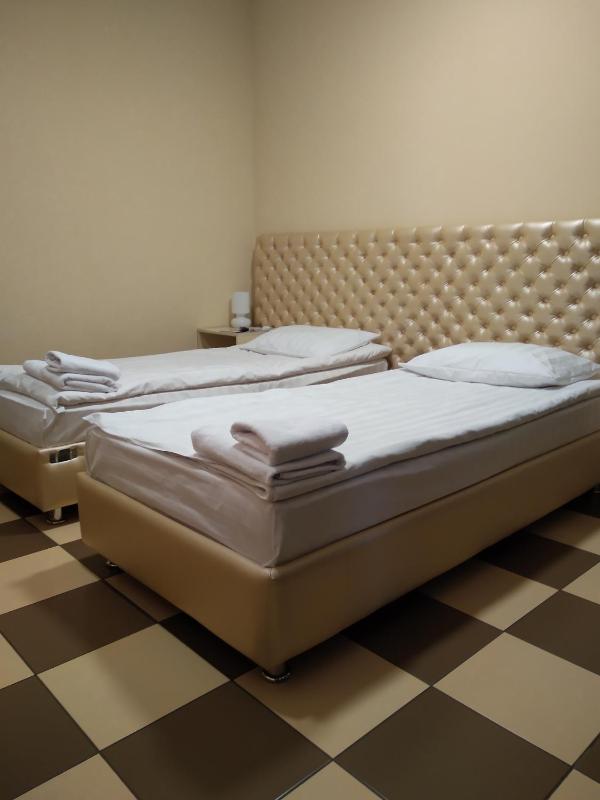 Twin Room image 1