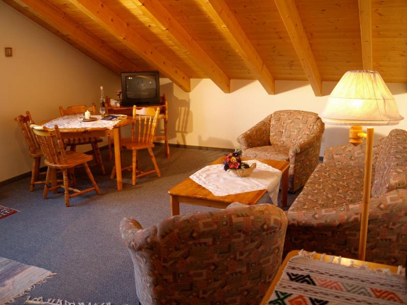 Double Room image 3