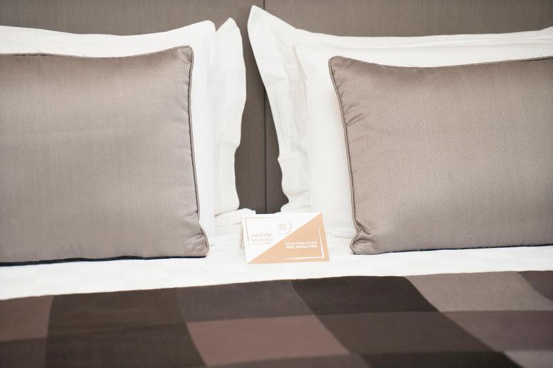 Standard Double Room with City View image 2