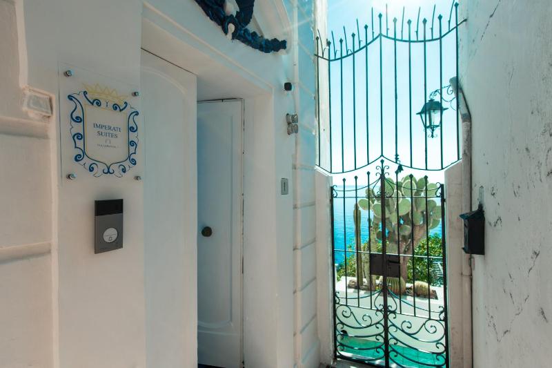 Imperati Suites by Alcione Residence - image 4
