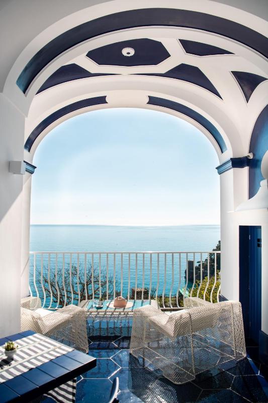 Imperati Suites by Alcione Residence - image 34