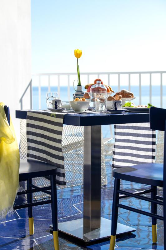 Imperati Suites by Alcione Residence - image 36