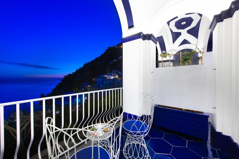 Imperati Suites by Alcione Residence - image 40