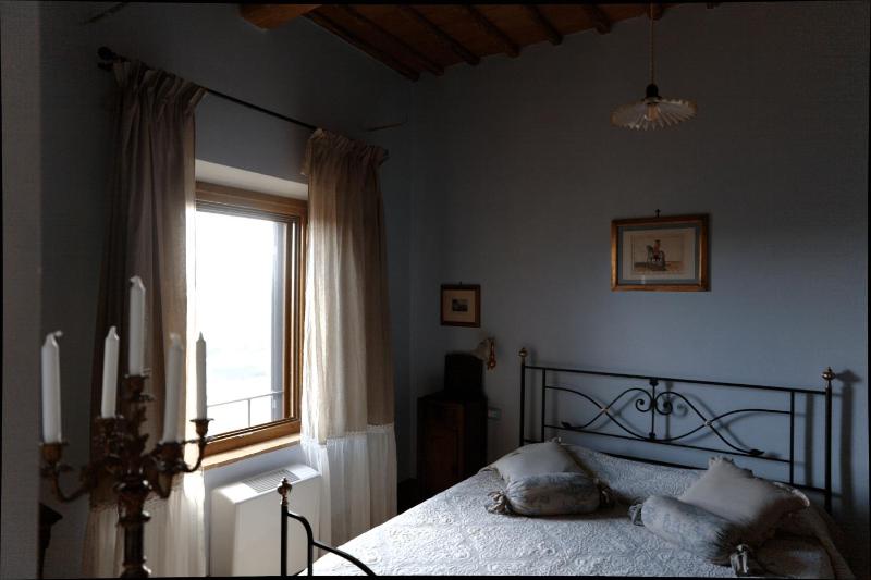 Deluxe Double Room with Extra Bed image 3