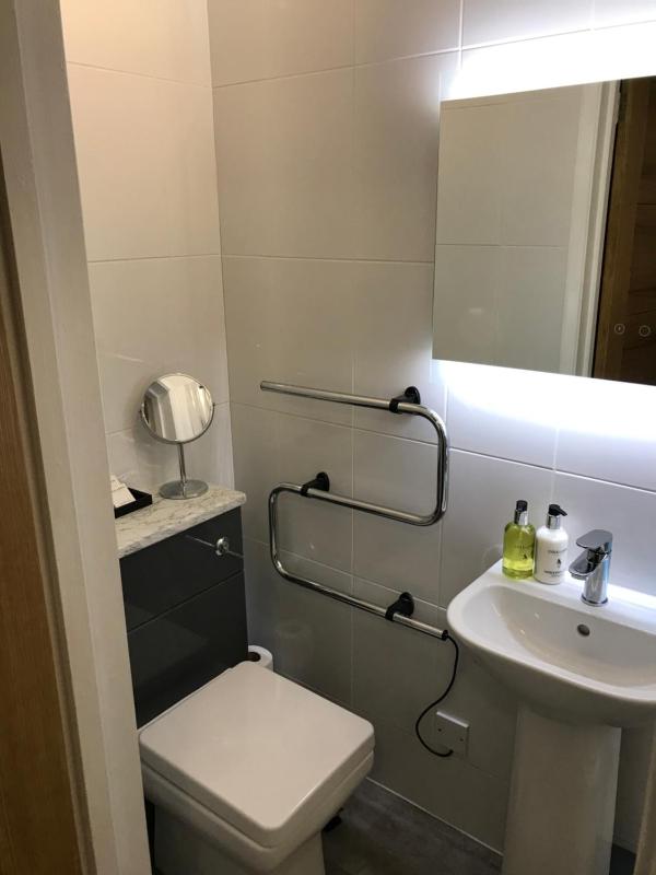 Single Room image 2