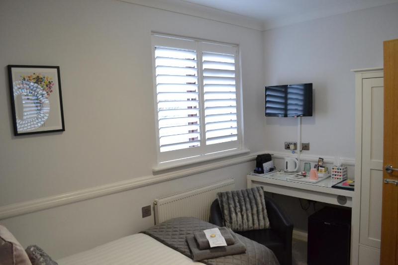 Single Room image 4