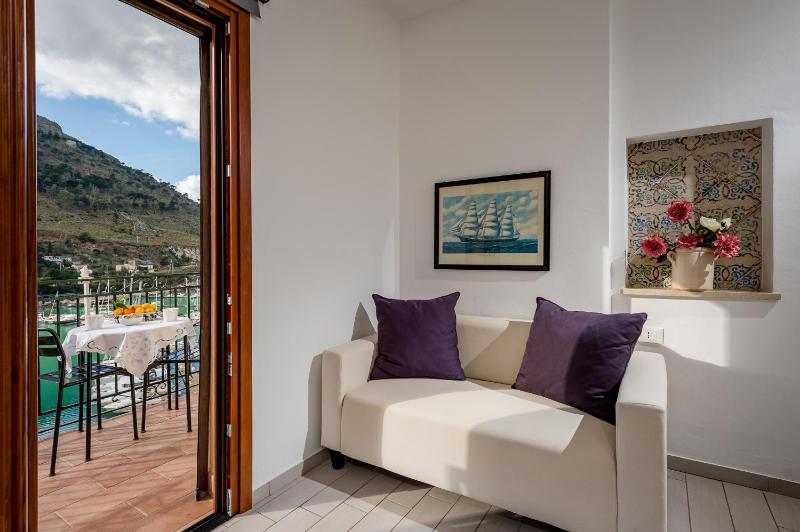 Veranda sul Porticciolo - image 34