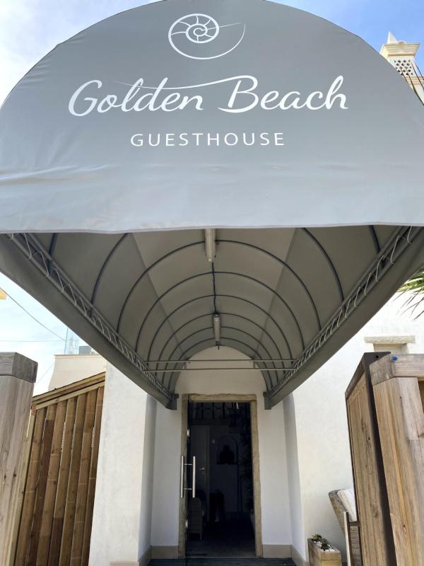 Golden Beach Guest House & Rooftop Bar - image 2