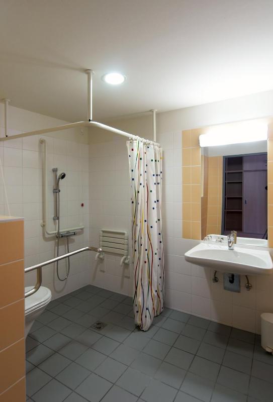 Double Room - Disability Access image 3