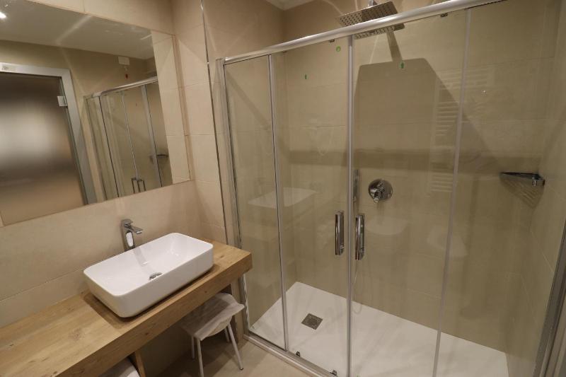 Superior Double or Twin Room image 2