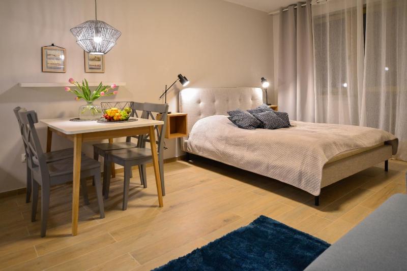 Apartamenty na Wyspie - Zdrojowa 24-26 - Parking - image 16