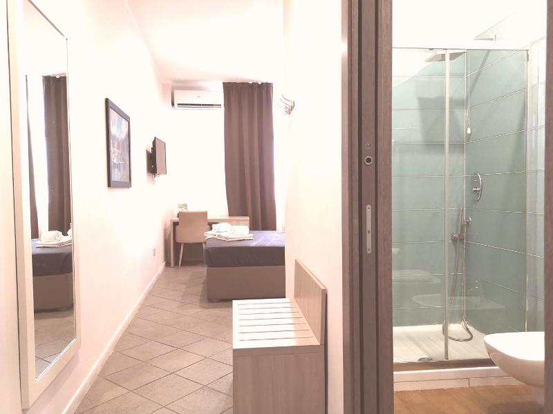 Academy Hotel - image 15