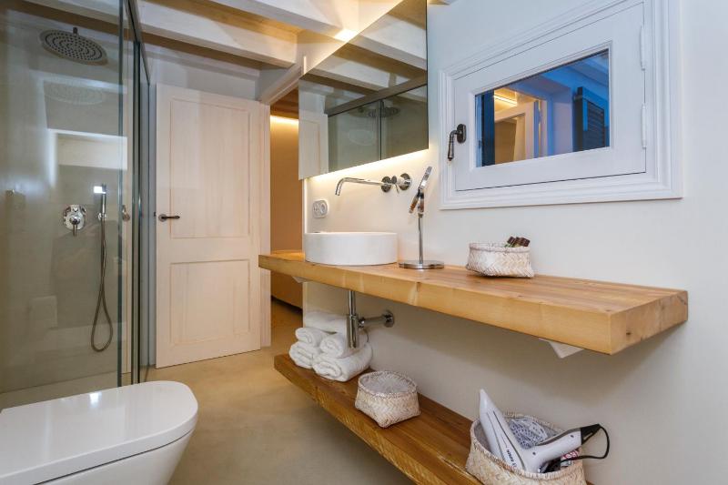 Suite with Terrace image 4