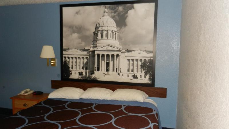 King Room - Non-Smoking image 2