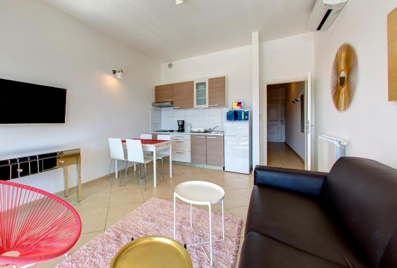 Superior Apartment with Terrace and Sea View image 2