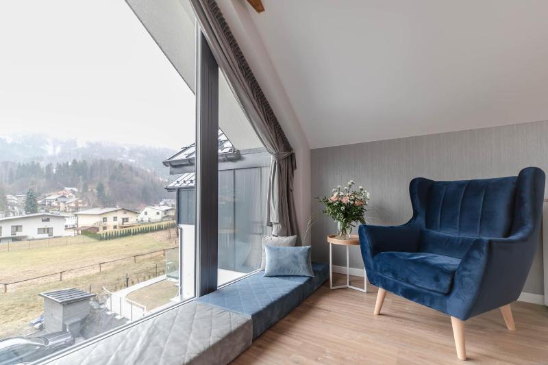 Apartment with Balcony - Marron 10 image 3