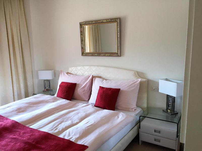 Deluxe Suite image 2