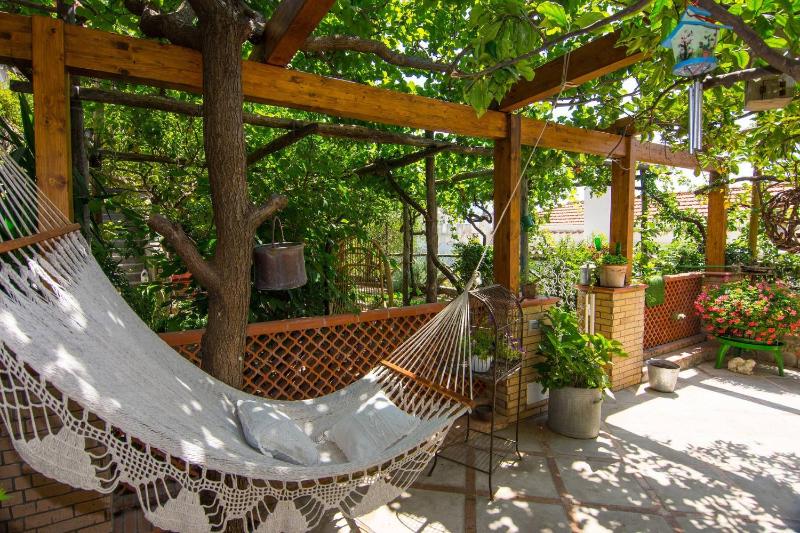 Positano Comfortableapt With Gorgeous Lemongarden - image 3