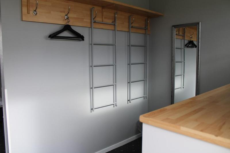 Family Room (6 Adults) image 4