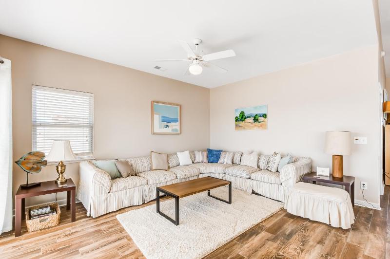 Four Bedroom House image 3