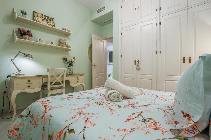 Chic&luminoso-WifiAC/Elegant apt in Salvador 2 BR - image 10
