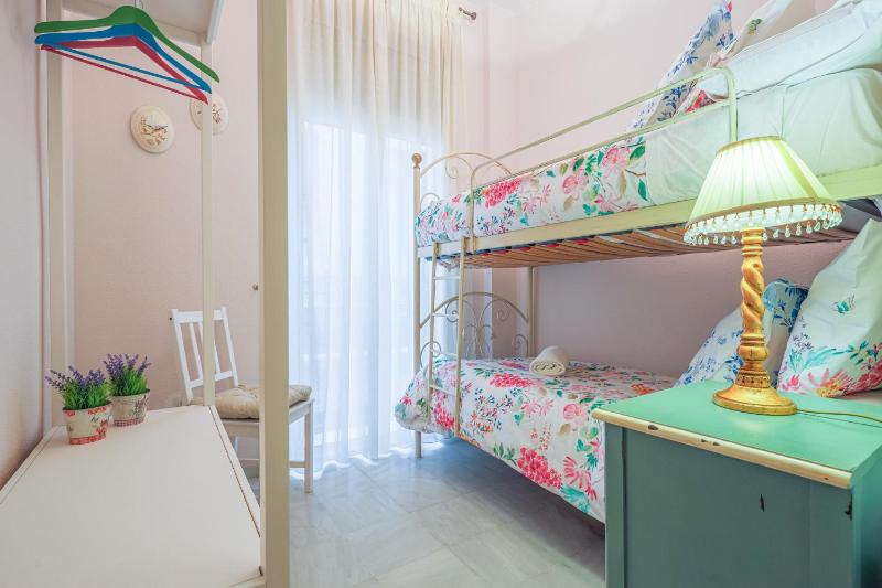 Chic&luminoso-WifiAC/Elegant apt in Salvador 2 BR - image 13