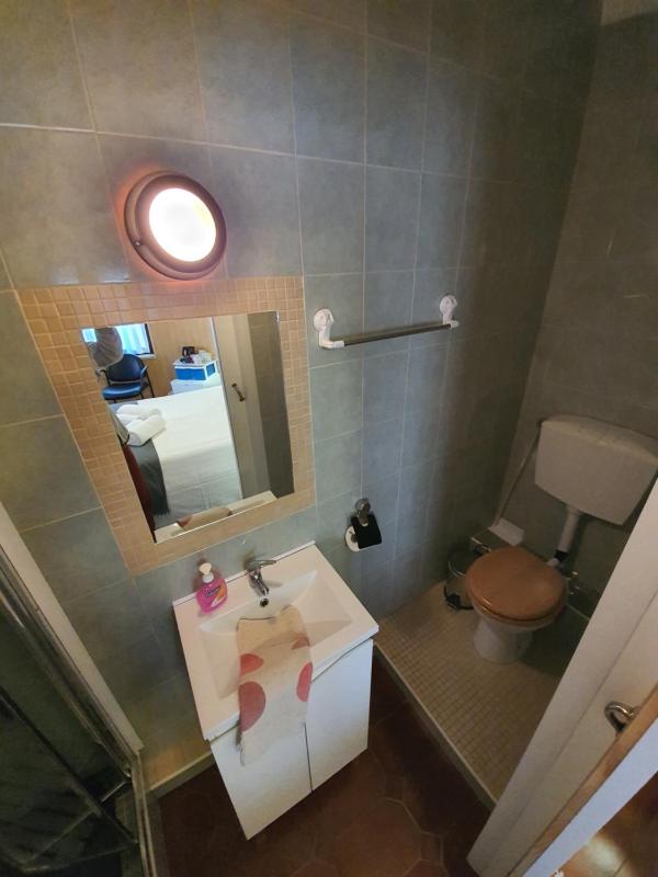 Budget Double Room image 4
